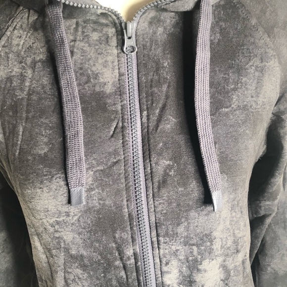 Danskin Soft Hoodie Light Jacket Grey With Pockets Tie Dye Camo Pattern NEW - Picture 6 of 12